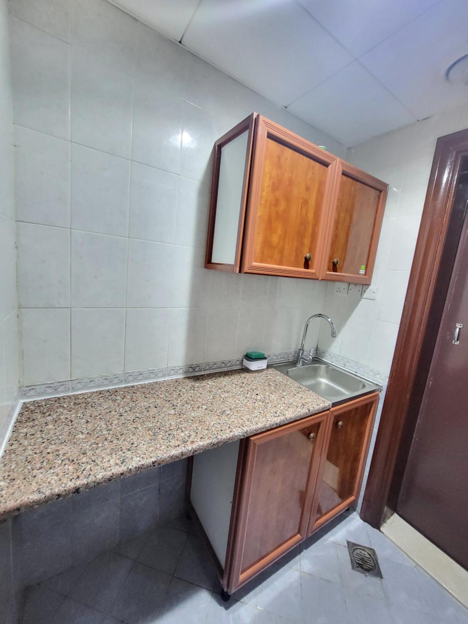 Corniche Full Studio Apartment Abu Dhabi Esterno foto